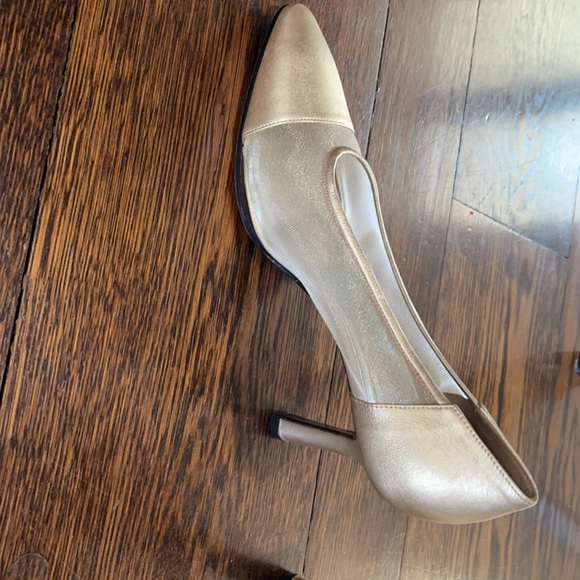 Stunning YSL Metallic Gold Mesh Heel size 9 - Picture 10 of 13